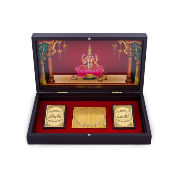 Maha Lakshmi Murti With Padham Pooja Box Religious and Spiritual Gift