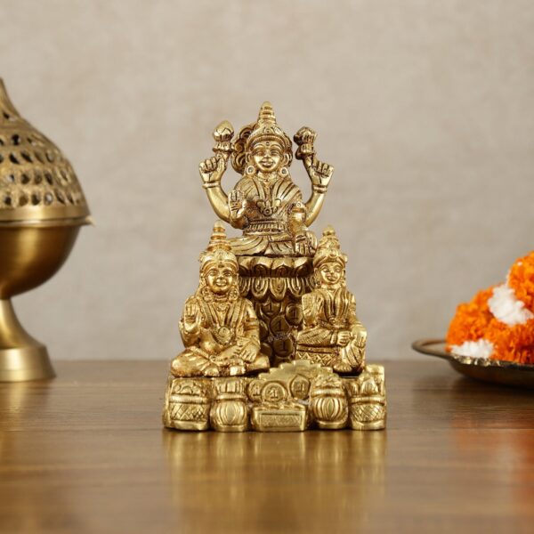 Brass Handcrafted Lord Kuber with Goddess Lakshmi and Chitralekha Idol for Pooja - Image 7
